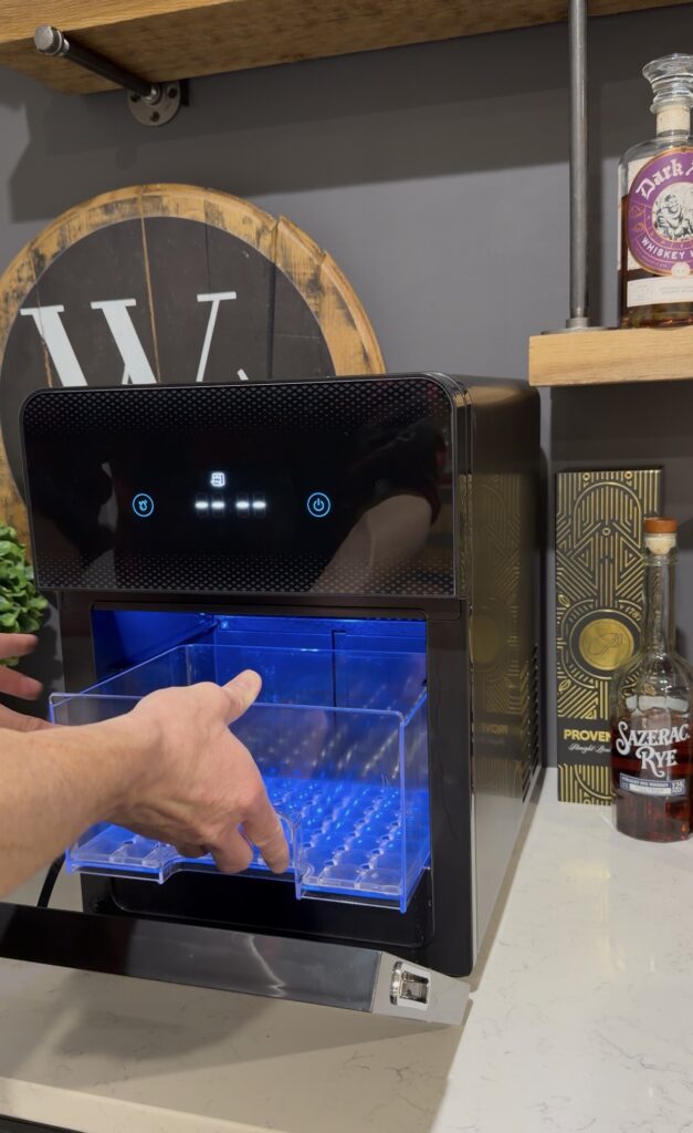 ecozy ice maker 2.4"